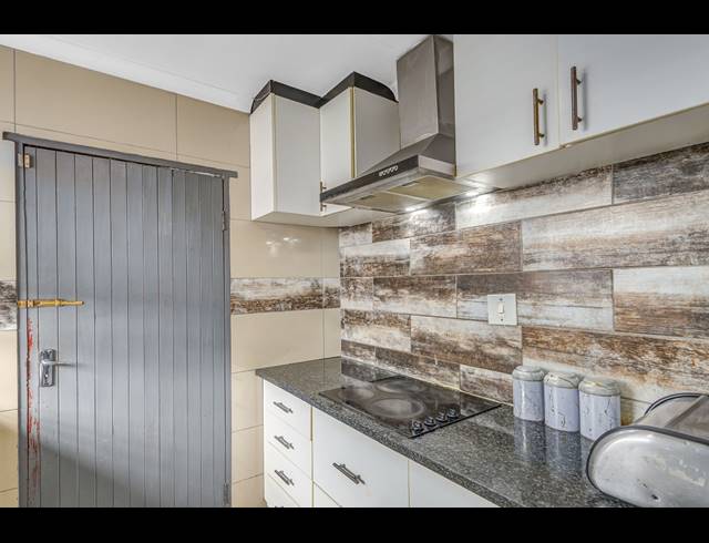 4 BEDROOM FREEHOLD FOR SALE IN COSMO CITY